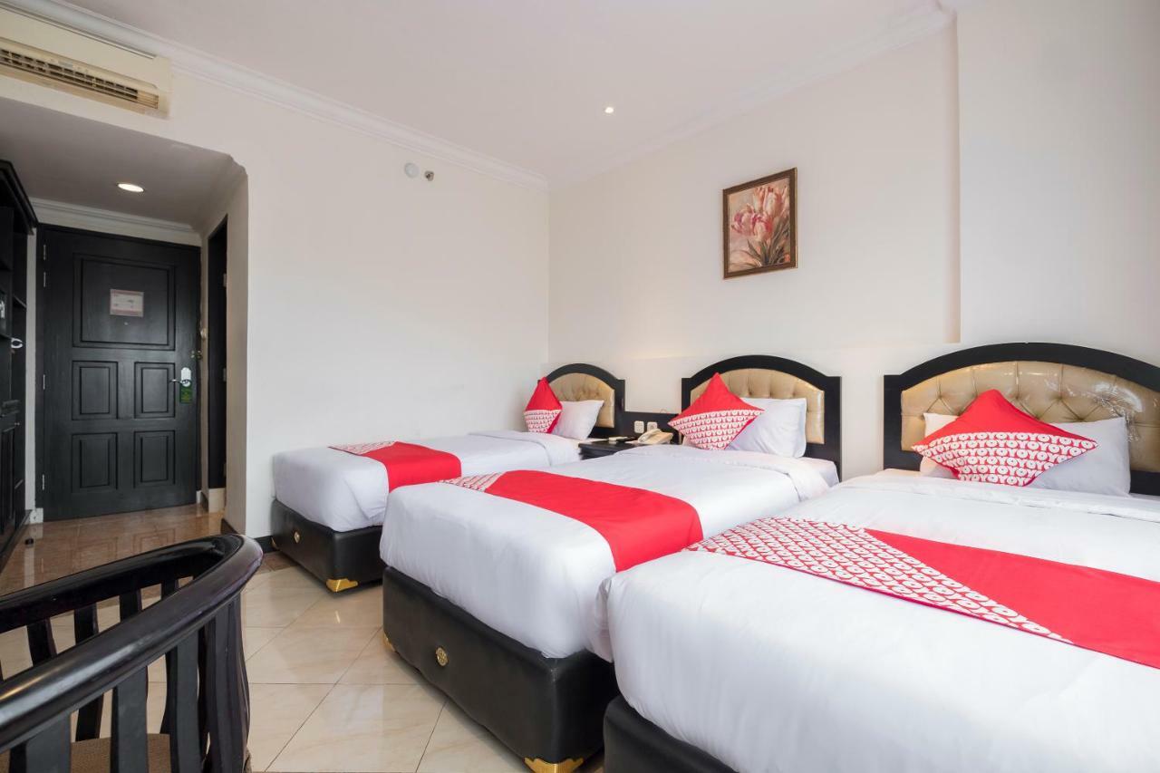 Hotel Sutomo Makassar Dış mekan fotoğraf
