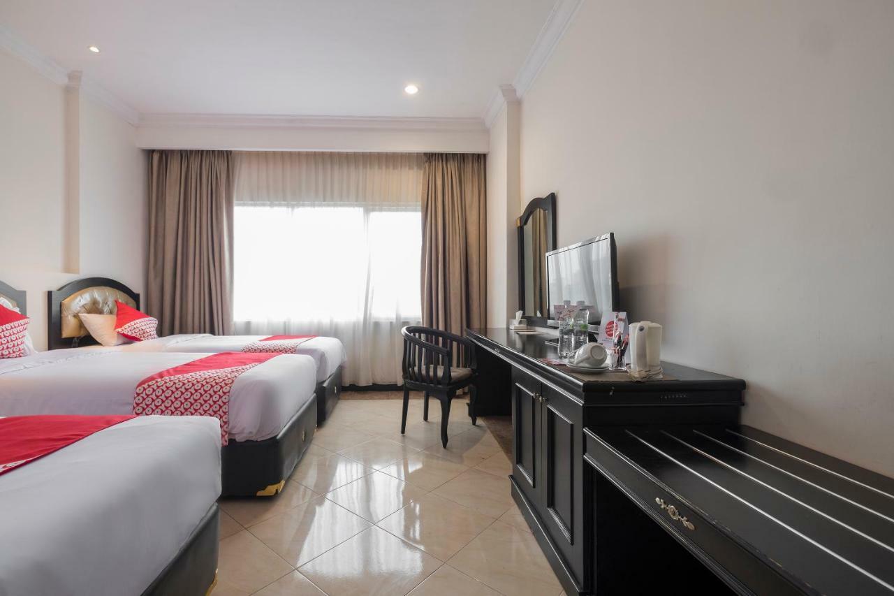 Hotel Sutomo Makassar Dış mekan fotoğraf